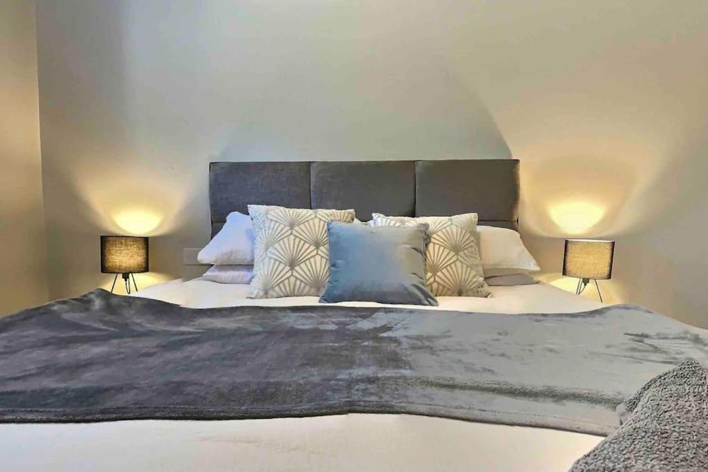 Apartmán Cotswold Chapel, Sleeps Up To 5 In Kingsize Beds Chipping Norton Exteriér fotografie