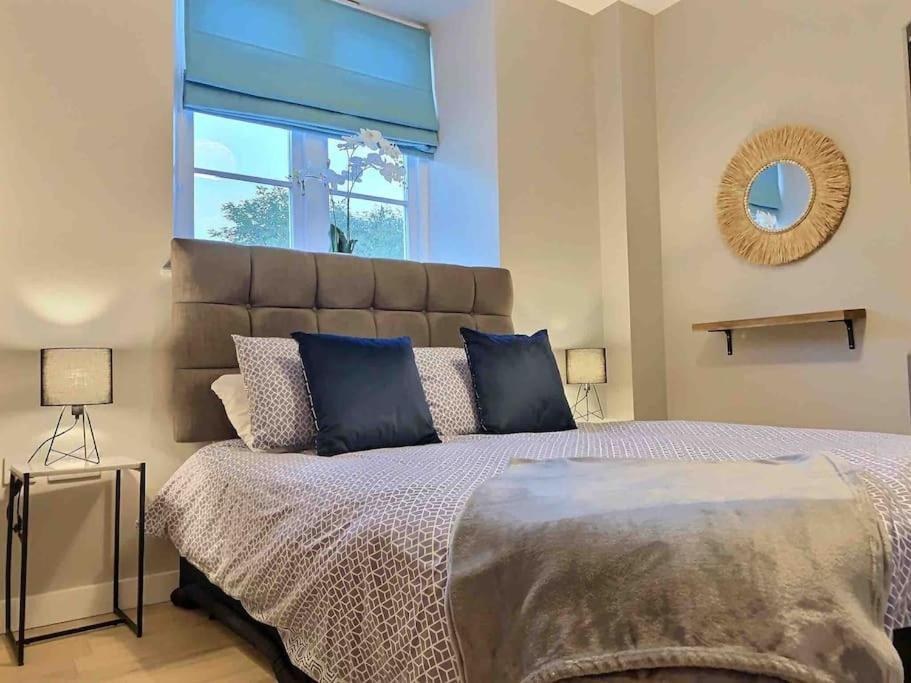 Apartmán Cotswold Chapel, Sleeps Up To 5 In Kingsize Beds Chipping Norton Exteriér fotografie