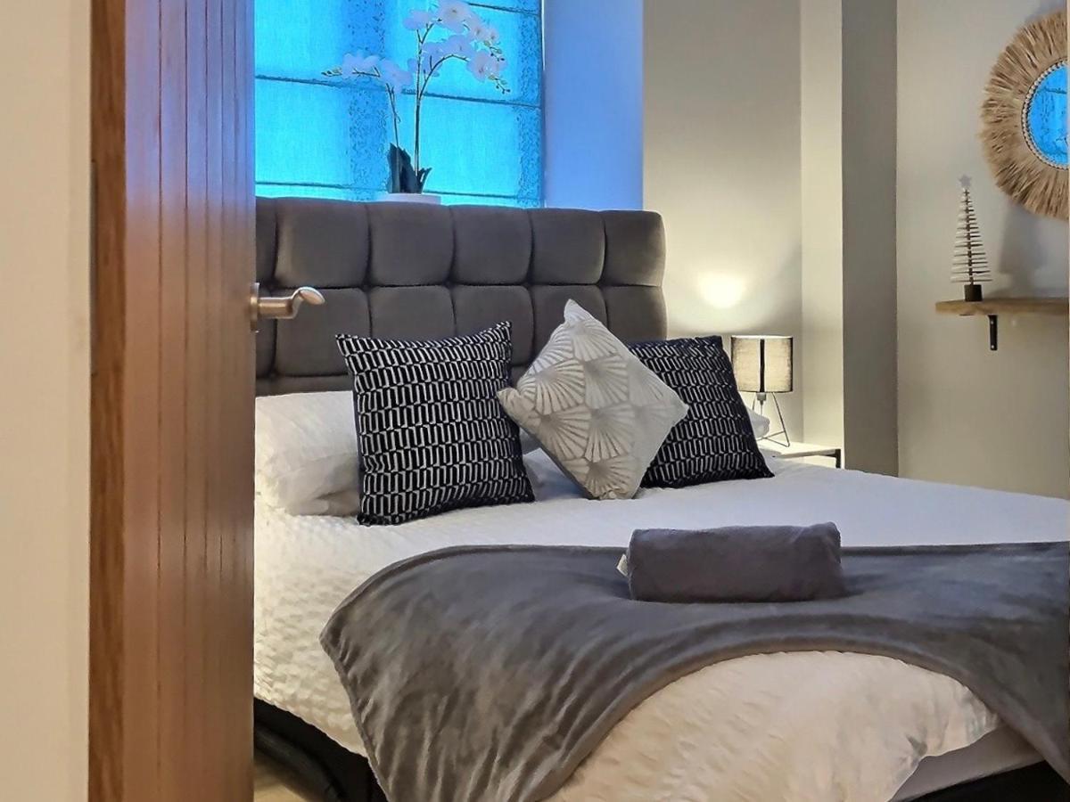Apartmán Cotswold Chapel, Sleeps Up To 5 In Kingsize Beds Chipping Norton Exteriér fotografie